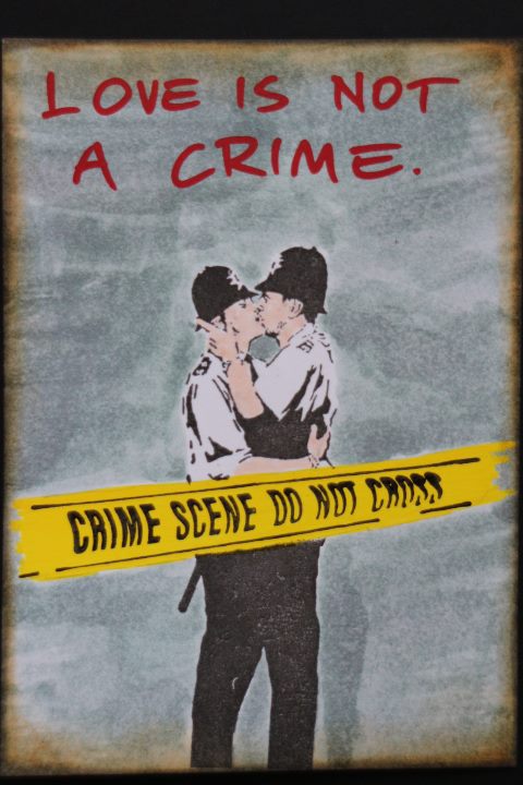 Banksy Kissing Cops 1 3/4 x 4 1/2-41835